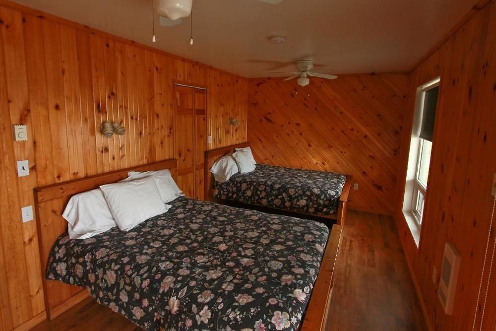 Wilderness Tours Rafting Resort Foresters Falls Exterior foto